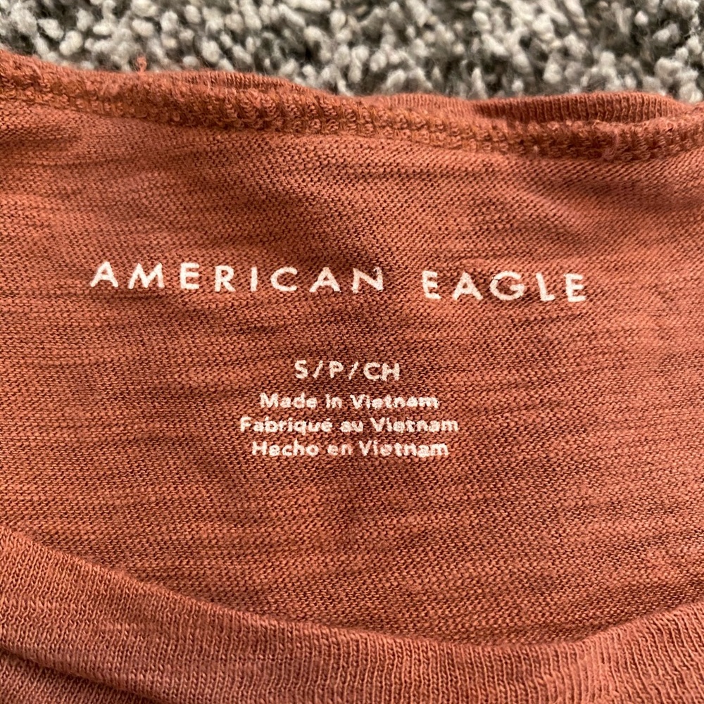 crop top - Picture 2 of 2